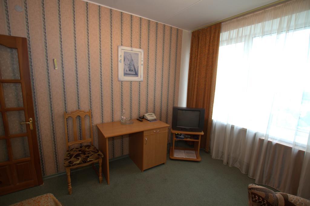 Intourist Hotel Brest Dış mekan fotoğraf